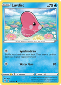 Luvdisc 39/203 Evolving Skies English Pokemon card